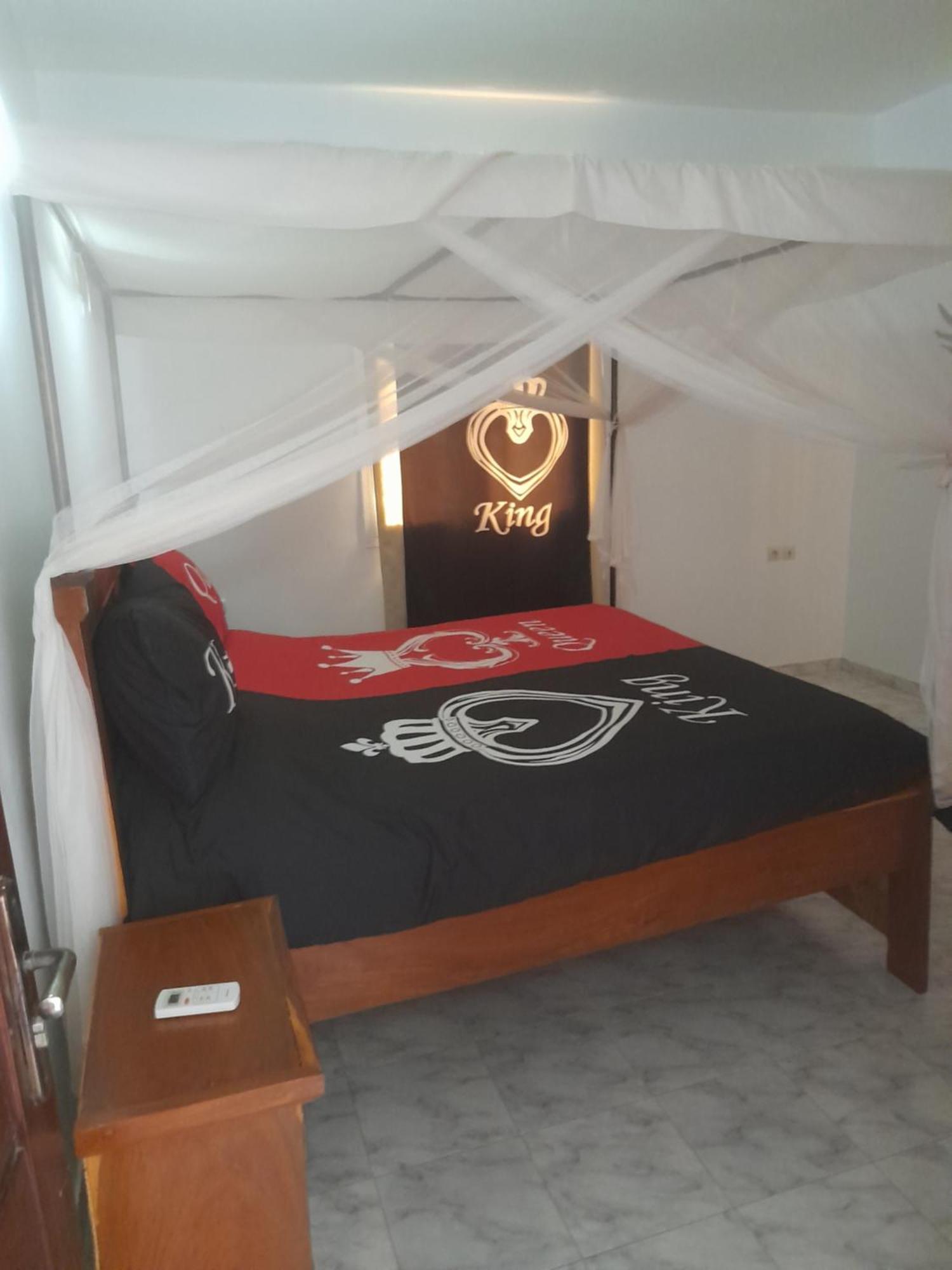 Maison D Hote La Dore Du Senegal Bas-De - Villa Somone Ngoại thất bức ảnh
